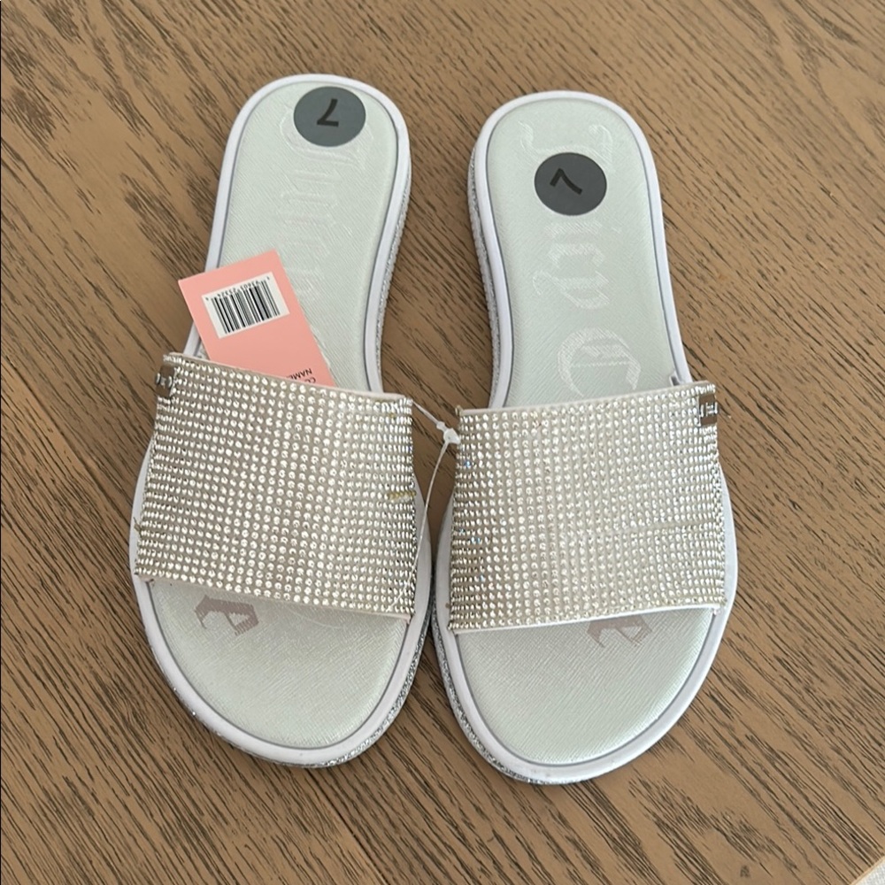 Juicy Couture Silver Sandals for Effortless Elegance